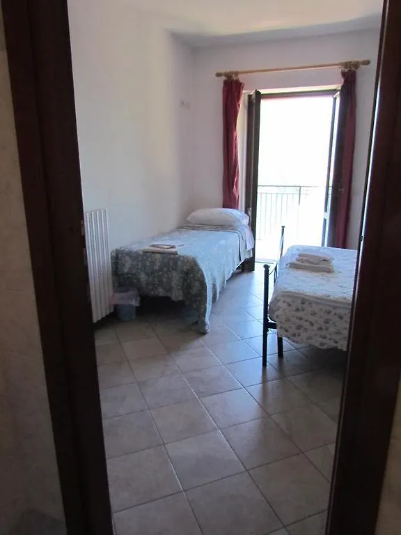 Agriturismo Madonna Dei Ceppi Lezzeno 0*,  Ιταλία