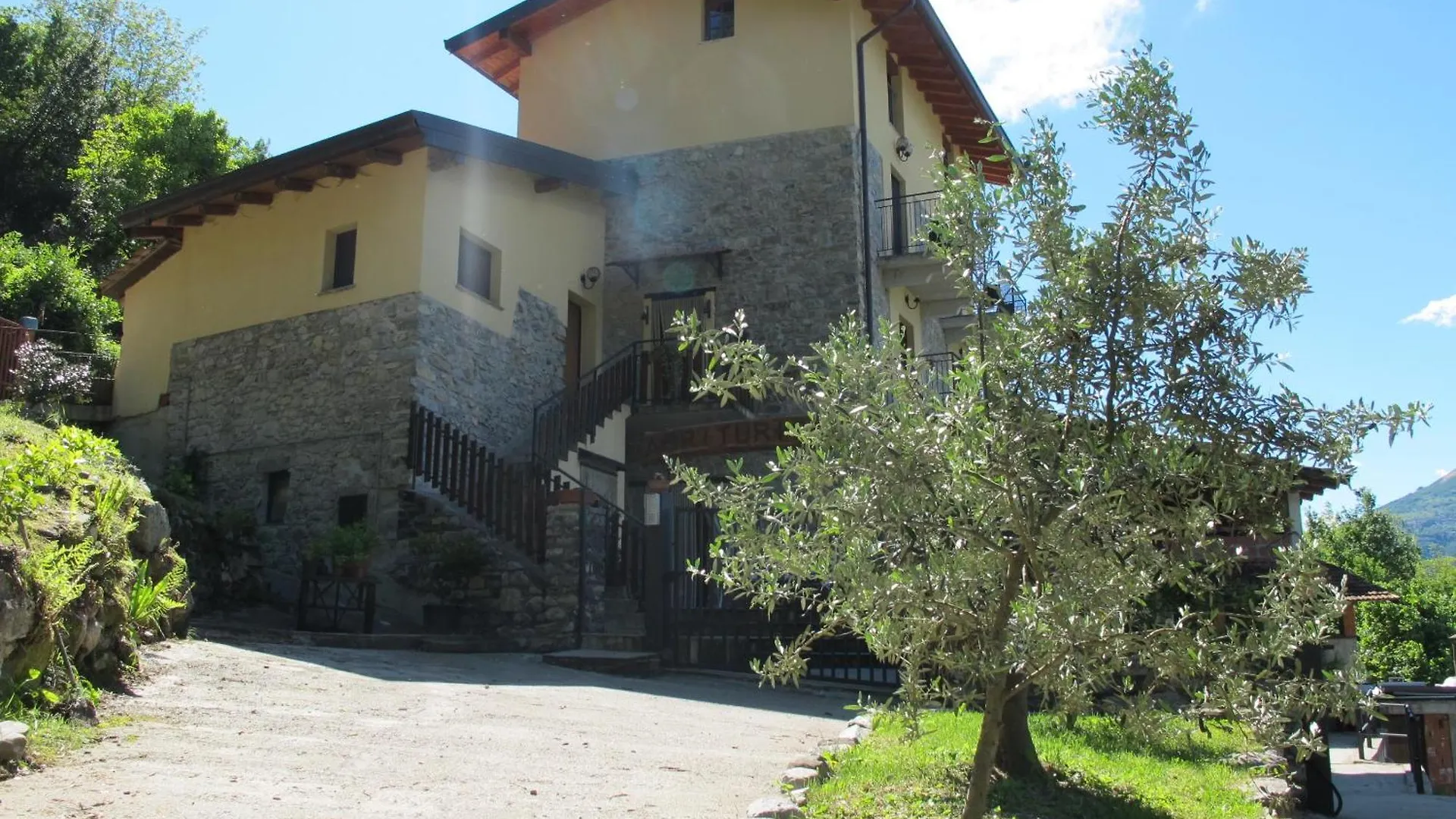 Agriturismo Madonna Dei Ceppi Lezzeno