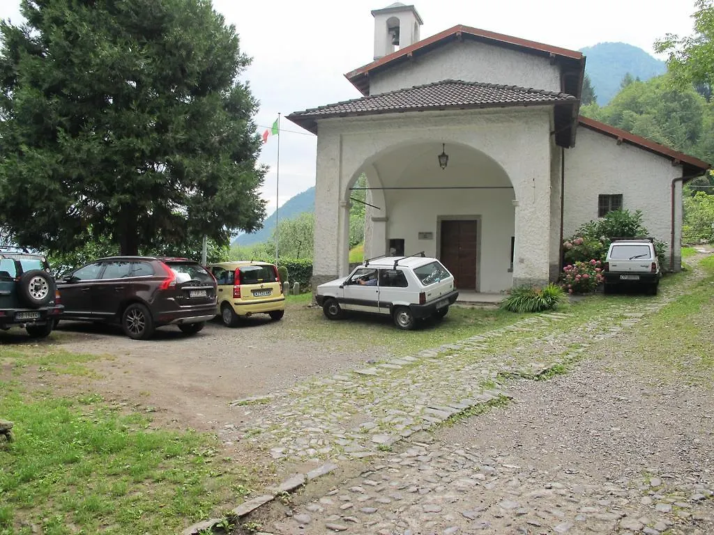 Farm stay Agriturismo Madonna Dei Ceppi Lezzeno Italy